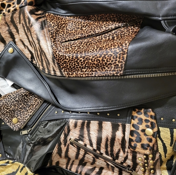 Michael Kors Leather Belt Jacket Chettah Animal Print Fur Studded Biker Jacket - Picture 5 of 16